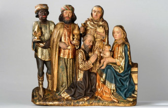 Hochrelief erinnert an die Heiligen Drei Könige